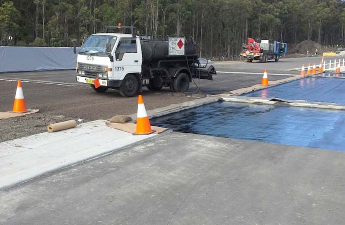QDP Spraying in Sydney by Road Surgeons